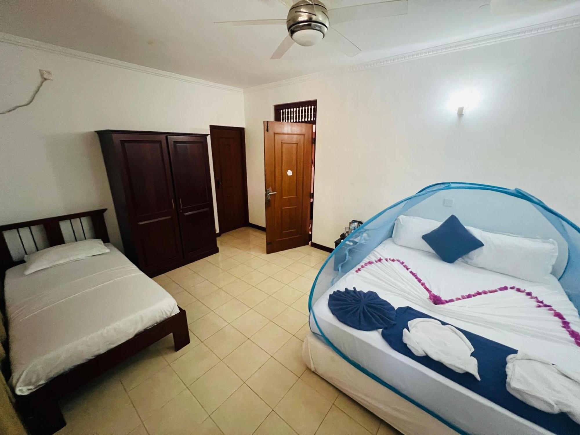 Ocean Beauty Guest House Negombo Buitenkant foto